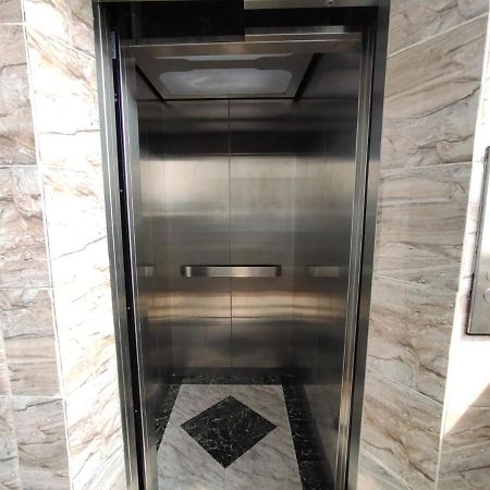 Fuji Residence Jakarta Bagian luar foto