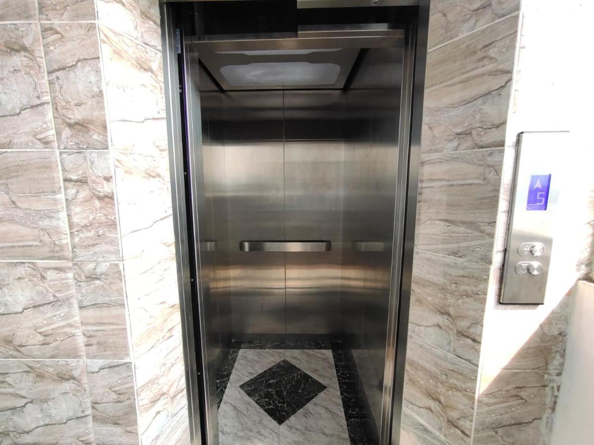 Fuji Residence Jakarta Bagian luar foto