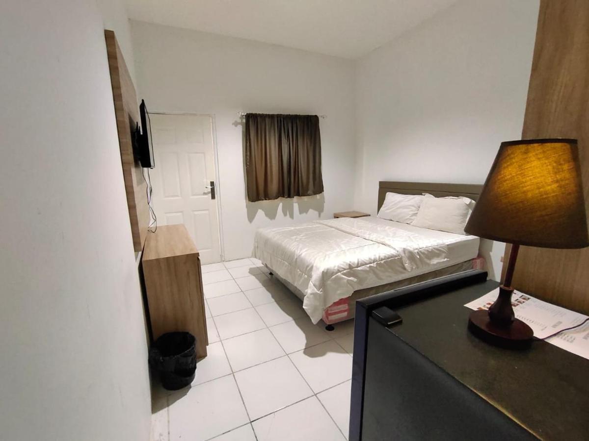 Fuji Residence Jakarta Bagian luar foto